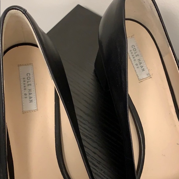 Cole Haan Black and Gold Heels - Picture 2 of 8
